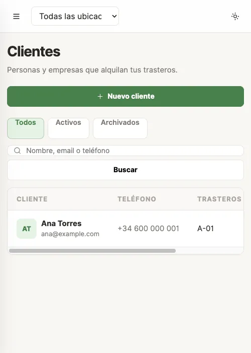Listado real de clientes de GestionaTrasteros en móvil